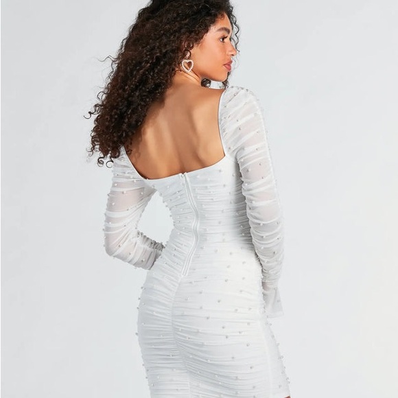 BNWT  Mesh Faux Pearl Bodycon Party Dress - size M - Picture 3 of 7